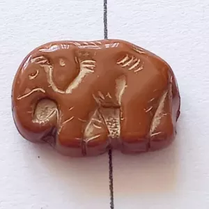 Korálek slon 15,7x22,5x6,2 mm hnědý se zlatým listrem 1ks