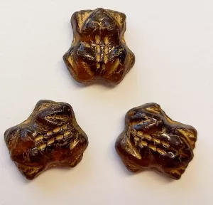 Korálek žába 16,4x15,7x6,9 mm topaz se zlatým listrem 3ks