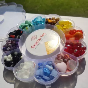 Korálkový mix barevný - kreativní sada na tvoření (12-15 náramků) Korálkový mix barevný - kreativní sada na tvoření (12-15 náramků)