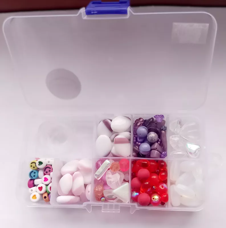 Korálkový mix - kreativní sada na tvoření (6-7 náramků) PRINCEZNA