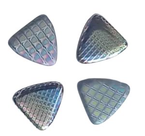 Korálky trojúhelník 16 mm - šupinový vzor platina - sada 4 ks