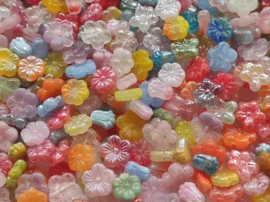 Mix českých skleněných korálků KYTIČKY 50 g