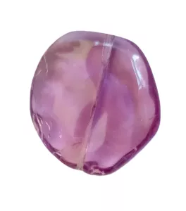 Nepravidelný ovál 29x31,5x7,5mm světlý ametyst 1ks II. jakost