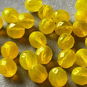 Korálky broušené 8mm mix jonquille/opál 28ks