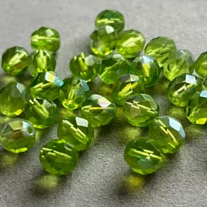 Korálky broušené 8mm olivín/AB 28 ks