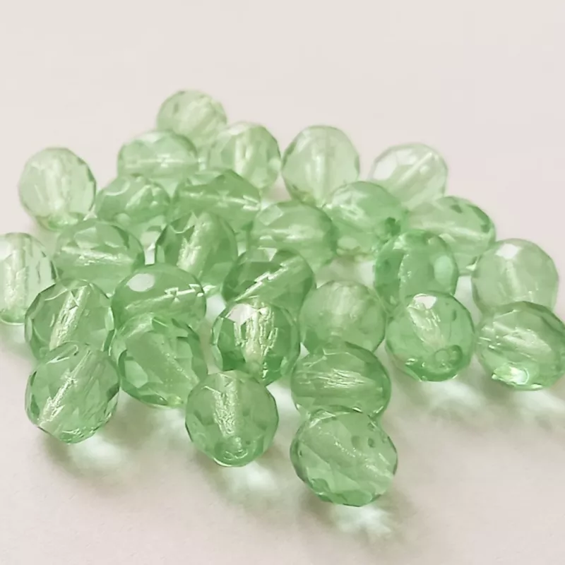 Korálky broušené 8mm světlý olivín 28 ks