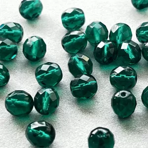 Korálky broušené 8mm tmavý emerald 28 ks
