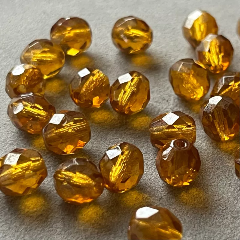 Korálky broušené 8mm topaz 28ks