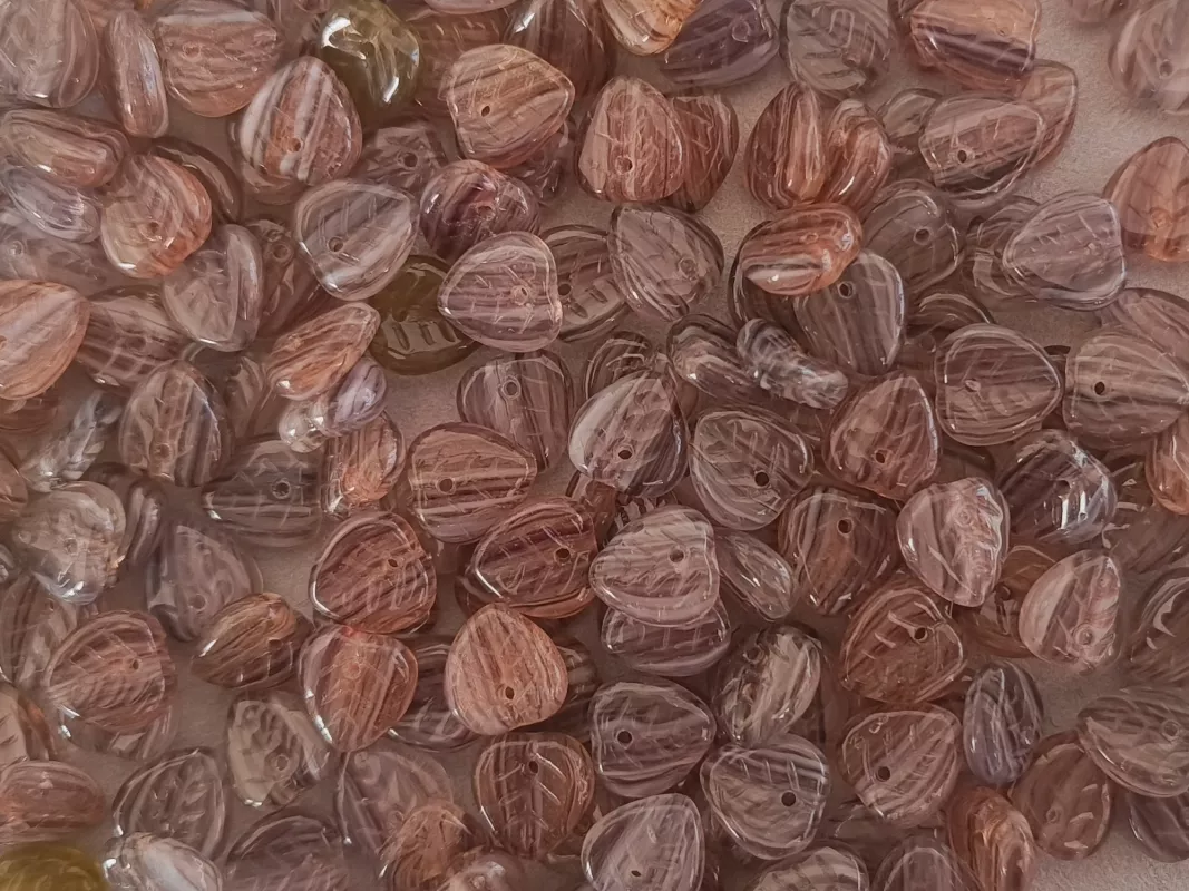 Korálky lístečky 9x8 mm - šedo-hnědé míchané