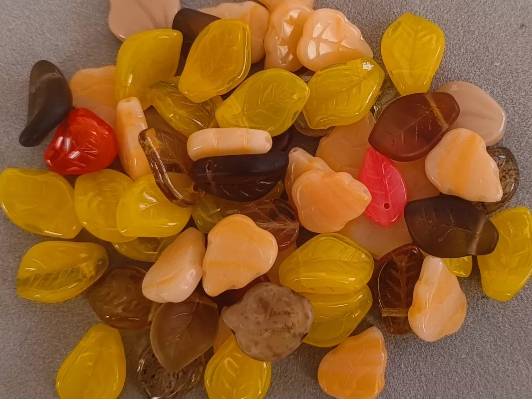 Korálky lístečky - mix žlutá/oranžová