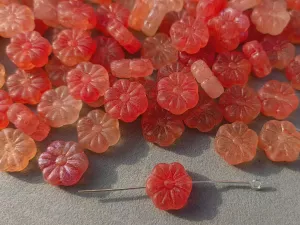 Korálky kytička 13 mm míchané oranžové