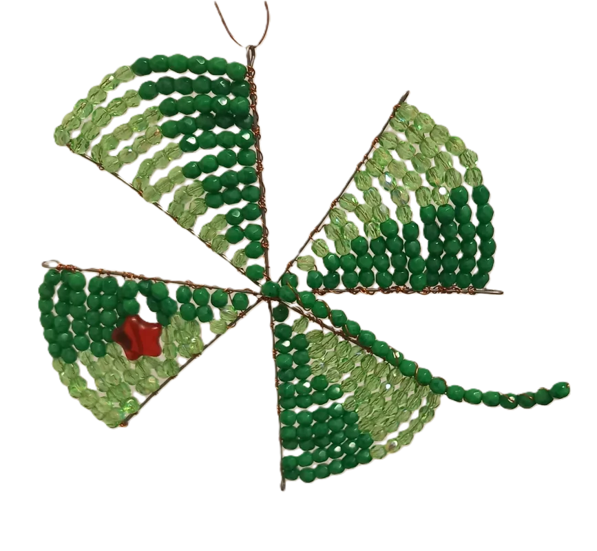 Čtyřlístek z broušených českých skleněných korálek 12x12cm