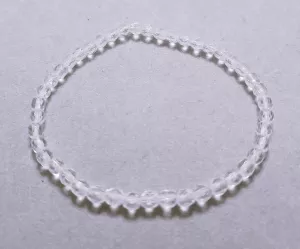 Náramek z broušených českých skleněných korálků krystal, safír a rubín "Trikolóra"