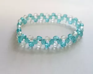 Náramek z broušených českých skleněných korálků krystal/aqua