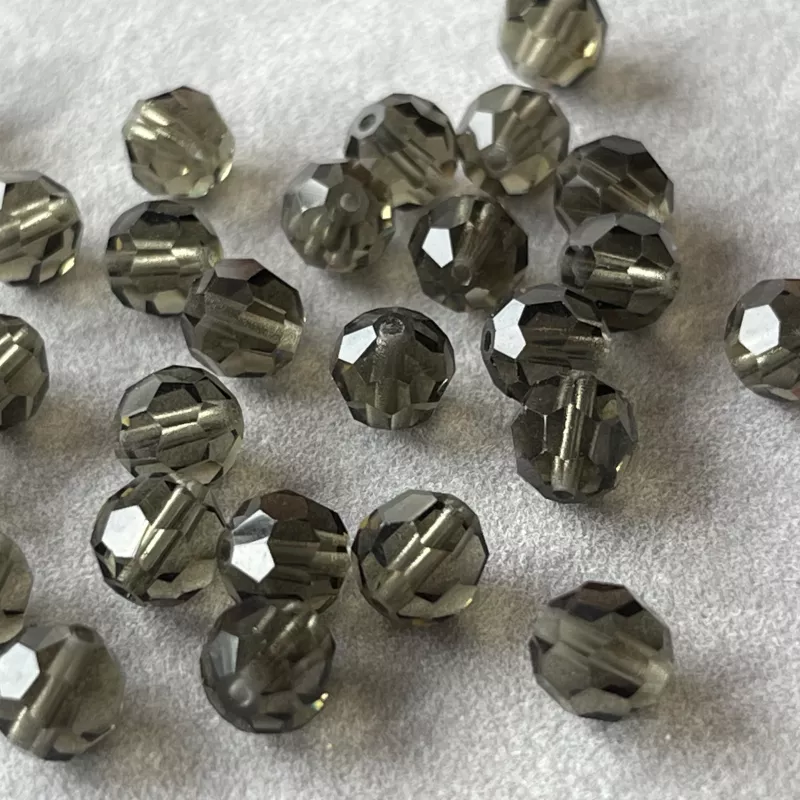 Preciosa MC perle kulatá 7 mm Black diamond 28 ks