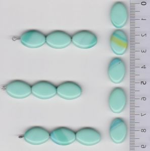 Korálky šváb 16x11x5 mm. Přetah zelené mix lesk 1KG cca 700 ks. I+IIj. Firma Petr Machačka - výroba skleněné korálky
