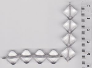 Korálky kostička 9x9 mm krystal, lesk II.j 20ks Firma Petr Machačka - výroba skleněné korálky