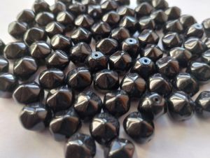 Anglická perle 10 mm černá 100 g