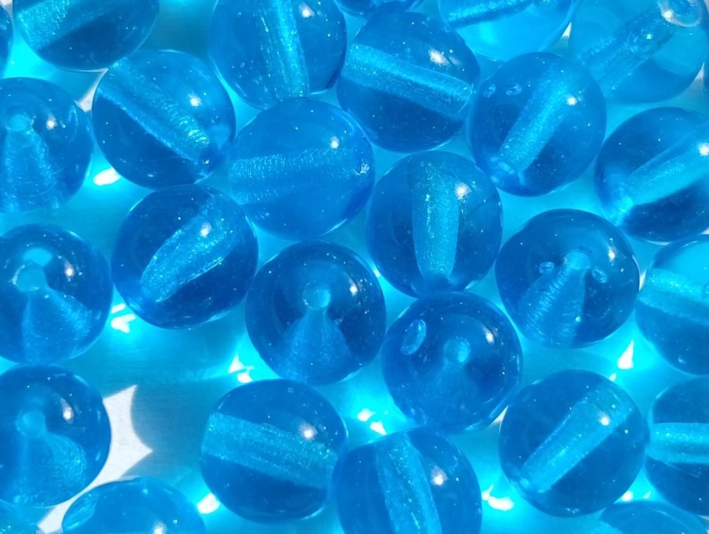 Korálky mačkané 11119001 velikost 6mm barva aqua 6002 povrch lesk 50ks. - Prodej české skleněné mačkané korálky sklářská surovina firma Preciosa vhodné pro korálkování Firma Petr Machačka - výroba skleněné korálky