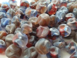Korálky mačkané mix barev Firma Petr Machačka - výroba skleněné korálky