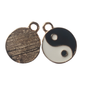 Kovový přívěsek smaltovaný - Yin Yang, cca 12 x 15 mm