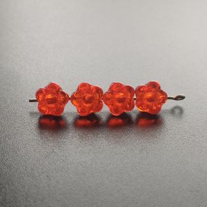 Korálky kytička 7x5mm oranžová